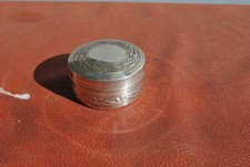 2 Boîte Poudrier  Métal