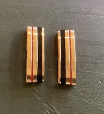 PAIRE DE GRADES METAL DE MAJOR