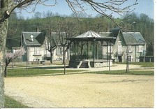 AIXE SUR VIENNE - place de