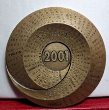 2001 Médaille de Tabl Presse papiers 72mm Bronze Calendrier mdp Spirale du Temps