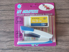 MINI AGRAFEUSE DE BUREAU AVEC 500 AGRAFES ....