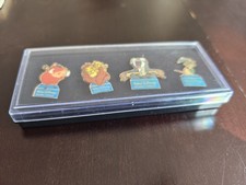 coffret 4 pin's disney / Home vidéo - le roi lion