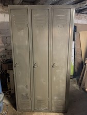 Vestiaire Industriel 3 Portes : Vintage