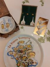 Service à    fromage  porcelaine  " LES DECORS DE PARIS DUSSAULT"  ancien