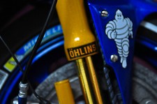 MAQUETTE YAMAHA ALTAYA 1/4 ROSSI  KIT  DECALCOMANIES Ohlins 3x