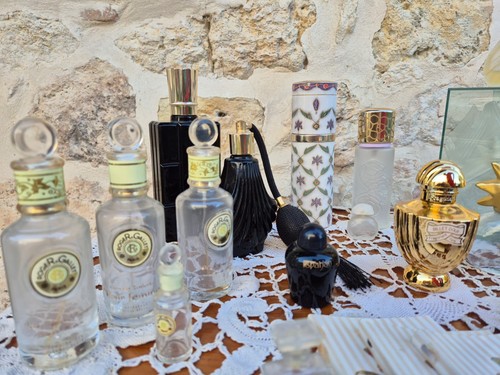 Lot flacons parfum - de, de