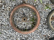 1  ROUE  VOITURE A PEDALES PEDALS CAR