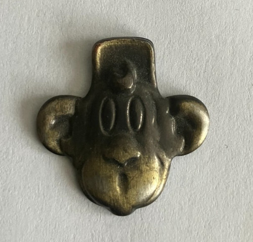Pin mode rare tete du - pin's,