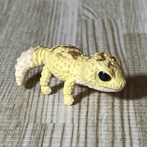 Javan leopard gecko figure - leopard,