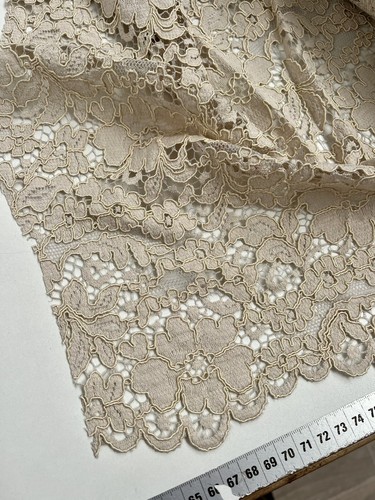 Magnifique dentelle beige - dentelle,