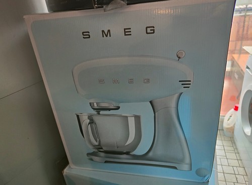 Smeg smf02sveu gris silver - gris,