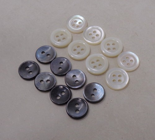 Lot boutons anciens en - 16,