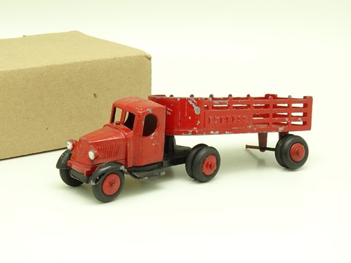 Tootsietoy mack cab - tootsietoy,