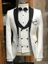 Hommes Blanc Costume Designer