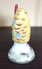 maison champignon toadstool