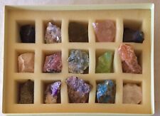 MINERAUX : COFFRET Les PLUS BELLES PIERRES du MONDE ( 15 Pierres)
