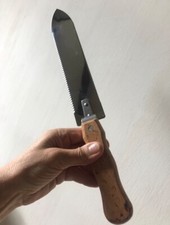 couteau a desoperculer