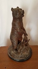 Bronze bear statue. Staue ours en bronze 