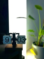 Horloge Flip Clock rétro vintage mécanique – design industriel / déco collector