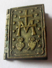 Ancien pendentif reliquaire Livre Saint unique collector bijou vintage 2290