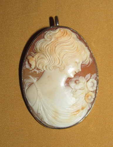 Ancienne broche pendentif