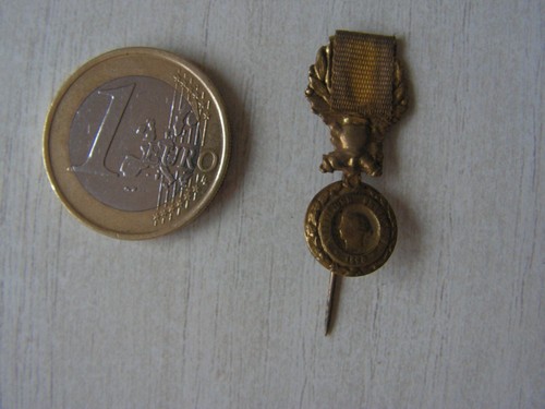Insigne petite epinglette - insigne,