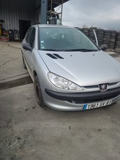 Radiateur eau PEUGEOT 206 PHASE 2 1.4 HDI - 8V TURBO /R:104054160