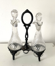 Serviteur huilier verreetmétal argenté.