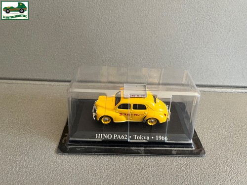 Voiture miniature renault 4cv - voiture,