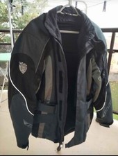 Blouson de moto hiver de marque BLH.