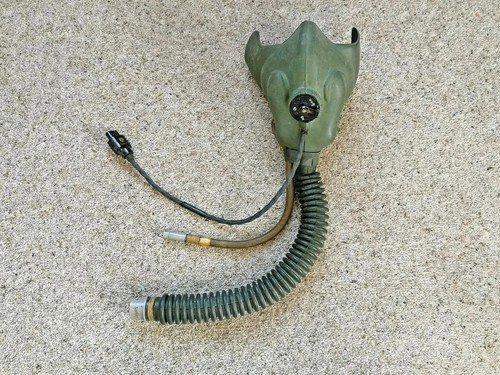 Raf issued oxygen - oxygen, mask