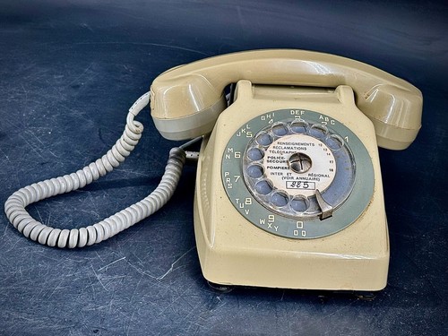 Téléphone cadran vintage - a,