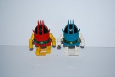 NOMURA TOYS LOT DE DEUX ROBOTS