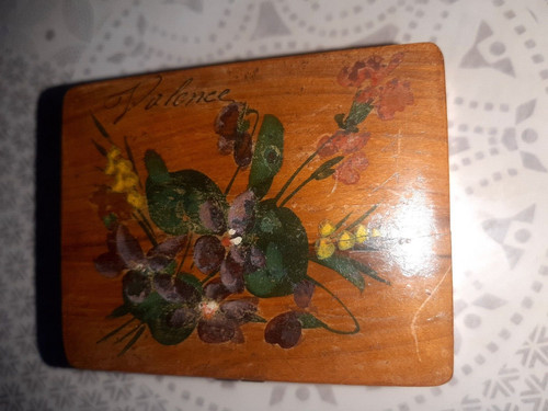 Très jolie boîte - jolie, en