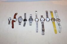 lot de 10 montre moderne à