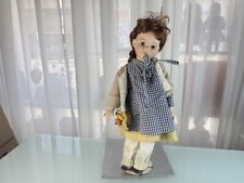 Poupée d'artiste poupée en