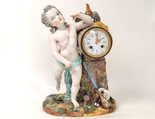 Pendule porcelaine angelot