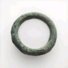 Rare Très Gros anneau Rouelle Gaulois / Celte  bronze , pré-monnaie