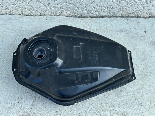 Reservoir carburant moto - nu,
