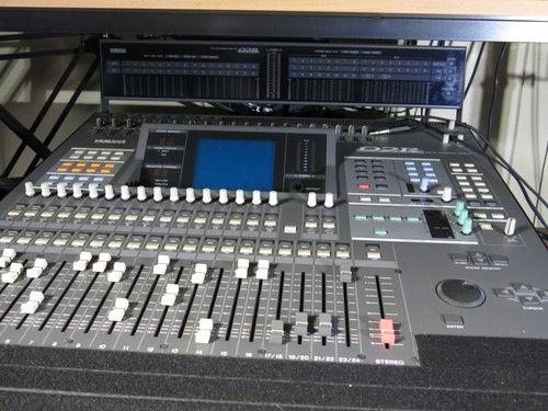 Yamaha 02r console - v2,