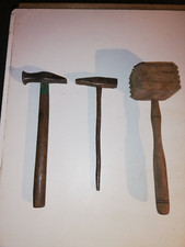 LOT DE TROIS  OUTILS  2