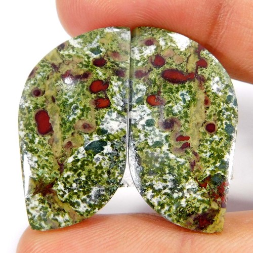 15cts paire de pierres - 40.15cts.,