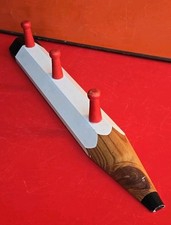 porte manteau mural forme Crayon vintage Pierre SALA Années 80 Memphis 