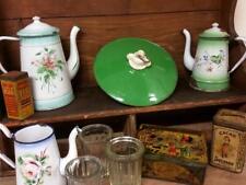 Suspension ancienne en tôle