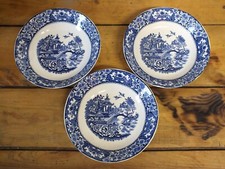 3 assiettes calotte, creuses