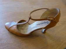 ESCARPINS REPETTO EN CUIR LISSE BICOLORE CAMEL Taille 38,5 39,5 EN BON ETAT
