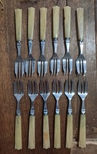 Lot de 12 fourchettes à dessert avec manche en corne