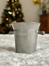 Petit seau miniature en étain