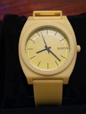 Nixon Minimal Quartz Watch