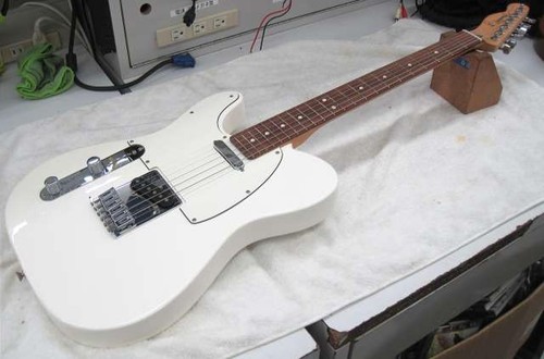 Guitare électrique fender - guitare,